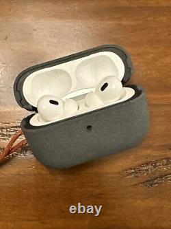 AirPods Pro (2nd generation) with MagSafe Charging Case (Lightning)