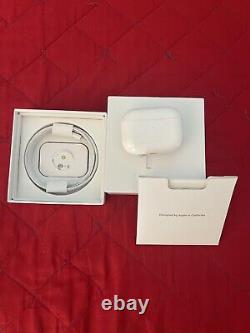 Airpods Pro 2nd Generation with Magsafe Wireless Charging case