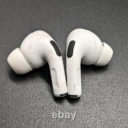 Apple AirPods Pro (2nd Generation) with Wireless Charging Case MQD83AM/A