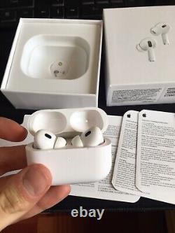 Apple AirPods Pro 2nd generation with MagSafe wireless charging case -White
