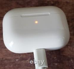 Apple AirPods Pro with wireless charging case & cords, white + silicone cover EUC