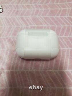 Apple Airpods Pro (2nd Generation) With Magsafe Wireless Charging Case & White