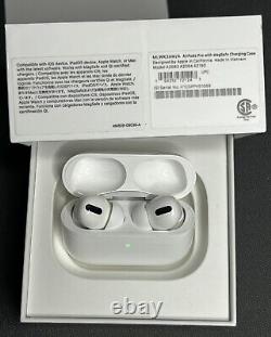 Apple Airpods Pro with Magsafe Charging Case A2083 A2190 MLWK3AM/A Excellent