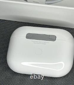 Apple Airpods Pro with Magsafe Charging Case A2083 A2190 MLWK3AM/A Excellent