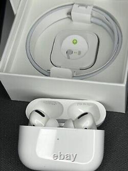 Apple Airpods Pro with Magsafe Charging Case A2083 A2190 MLWK3AM/A Excellent