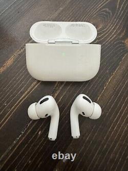 Apple Airpods Pro with Wireless Charging Case A2084 Wireless Charging