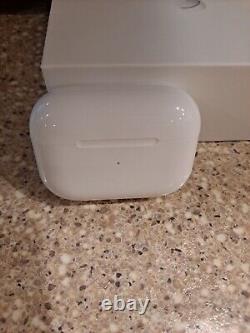 NEW Apple AirPods Pro 2nd Gen with MagSafe Wireless Charging Case (SEALED)
