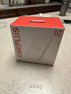 Oneplus 8 pro unlocked blue cell phone + Free Oneplus Wireless Charger