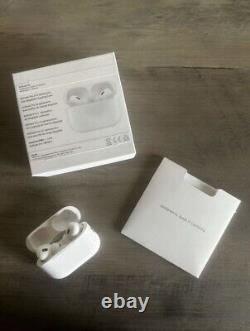 Apple AirPods Pro 2ème génération avec étui de chargement sans fil MagSafe