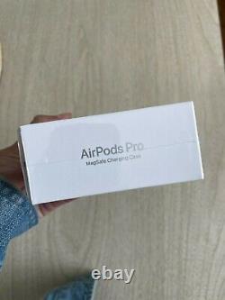 Apple AirPods Pro avec boîtier de charge sans fil MagSafe -Blanc- NEUF & SCELLÉ