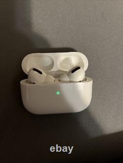 Apple AirPods Pro avec boîtier de chargement sans fil MagSafe blanc
