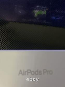 Écouteurs Apple AirPods Pro 2e génération avec boîtier de charge sans fil MagSafe (USB-C)