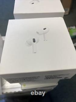 Écouteurs Apple AirPods Pro de 2e génération avec étui de chargement sans fil MagSafe blanc
