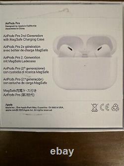Écouteurs Apple AirPods Pro de 2ème génération avec boîtier de chargement sans fil MagSafe blanc