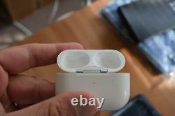 Écouteurs sans fil Apple AirPods Pro avec boîtier de charge a2190 emc 3326
